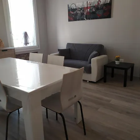 Centro Lejlighed Lonigo